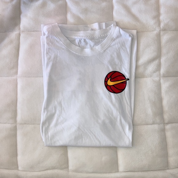 Nike Basketball tee shirt - white color - size medium - Picture 5 of 6